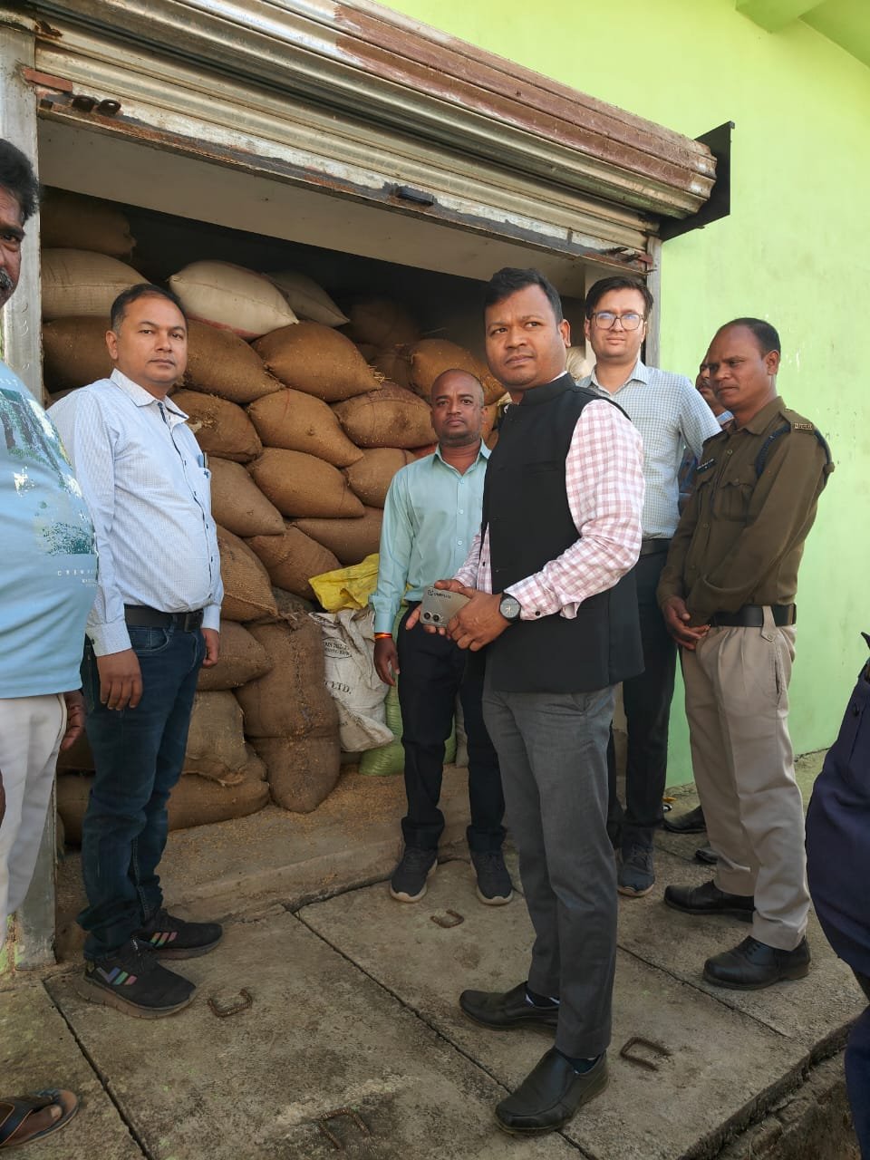 1765634209_ef01ee9cf9ff65637512