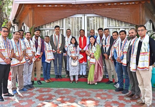 1770895894_f5a027916fd68bd9bd51