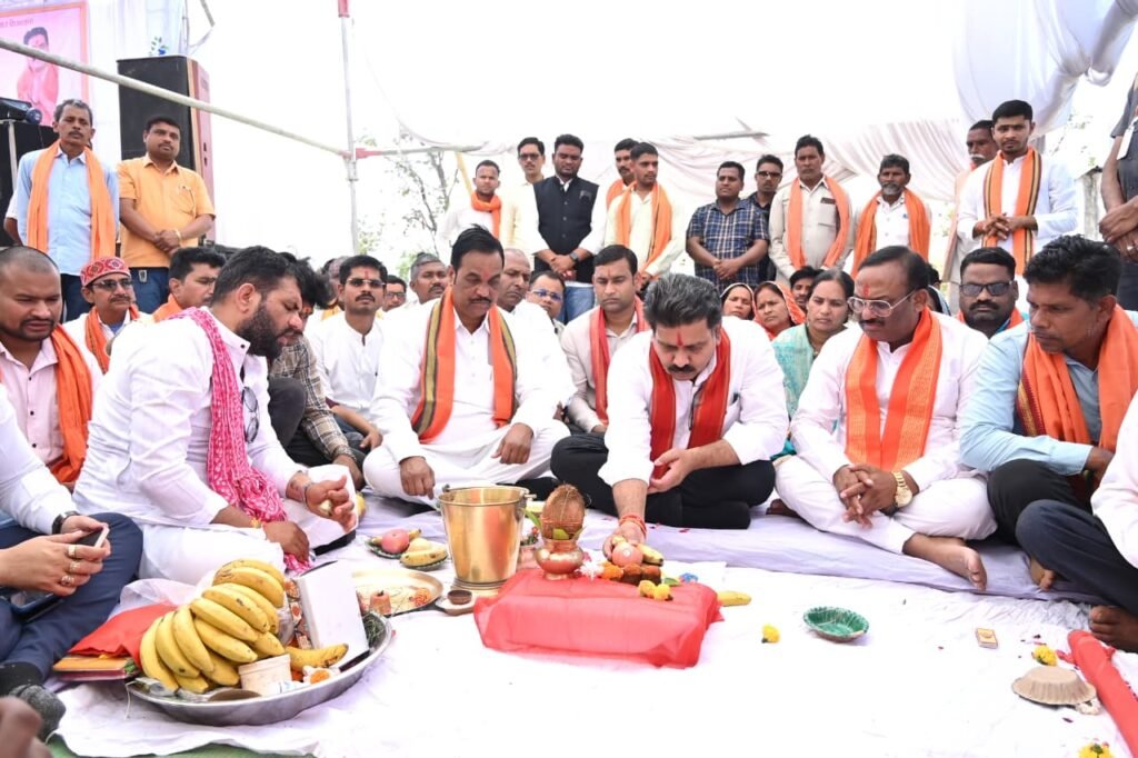 1774265234_748dfb6669e485e4ece4